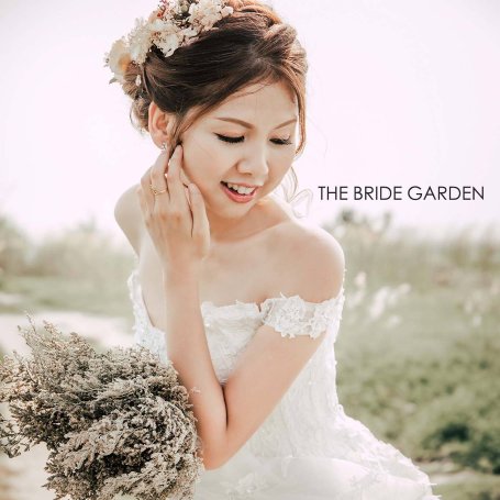 LovelyGown Muar | Databook Malaysia