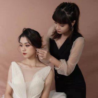 Kaylynn.C Makeup | Databook Malaysia