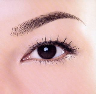 In Your eyes | Databook Malaysia