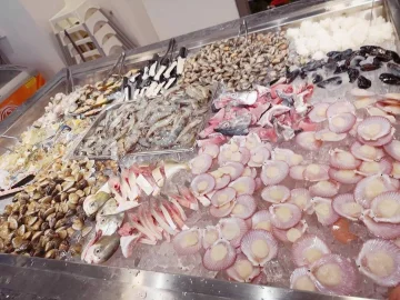 霸王自助火锅城 Super Steamboat Restaurant | Databook Malaysia