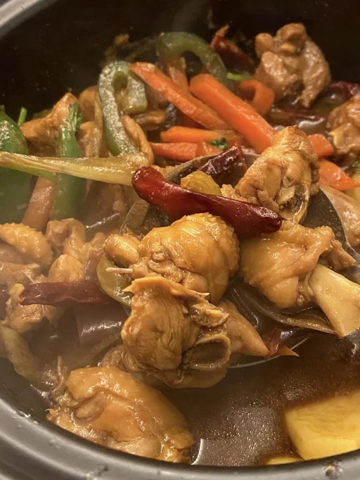 金宛鸡煲 Kim Won Hotpot Chicken | Databook Malaysia