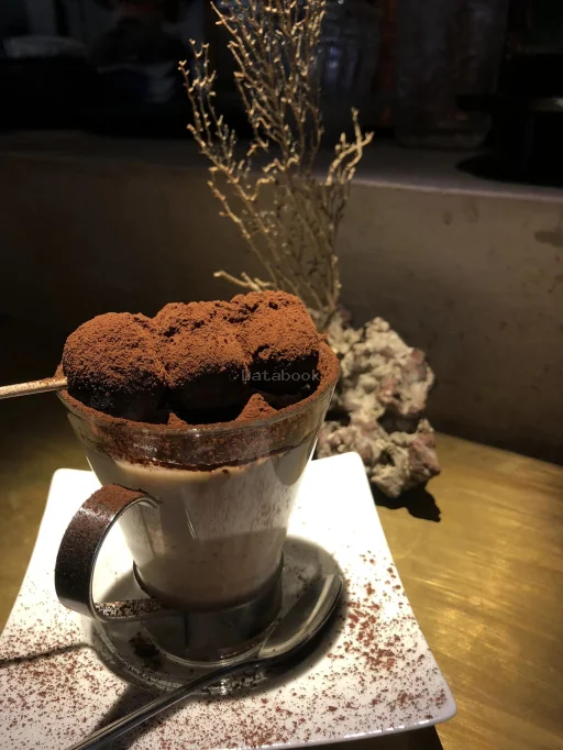 Eat at 18 | Databook Malaysia