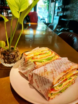 Eat at 18 | Databook Malaysia