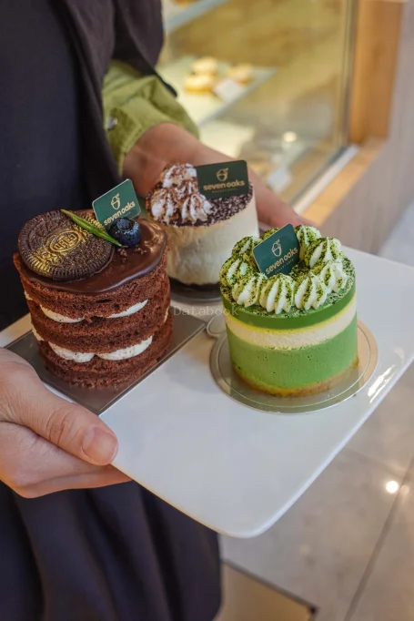 Seven Oaks Bakery Cafe - Eco Botanic | Databook Malaysia