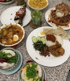 By.sucre | Databook Malaysia