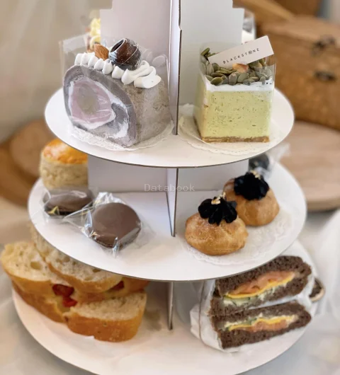 黑石头蛋糕咖啡屋 Blackstone Bakery Cafe - Botanic | Databook Malaysia