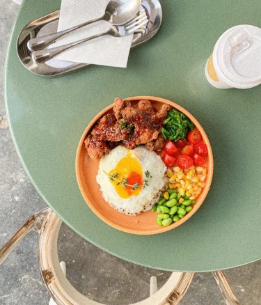 Trois by navy | Databook Malaysia