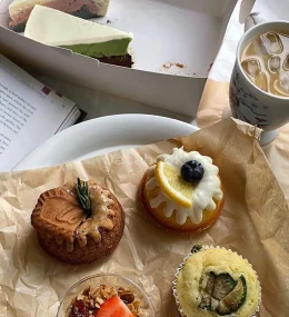 Trois by navy | Databook Malaysia