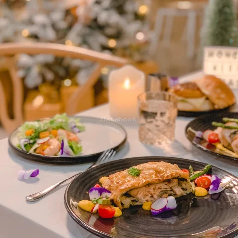 Trois by navy | Databook Malaysia