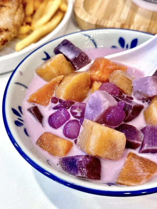 Summer Penguin Ice Shop | Databook Malaysia