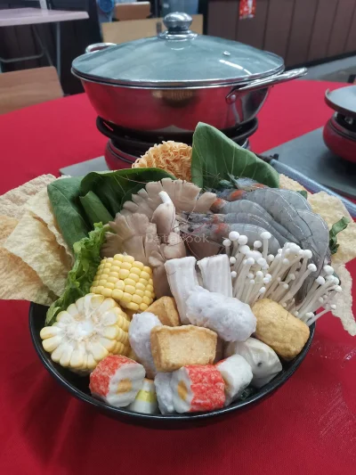 小霸王自助烧烤火锅 Little Boss BBQ Steamboat | Databook Malaysia