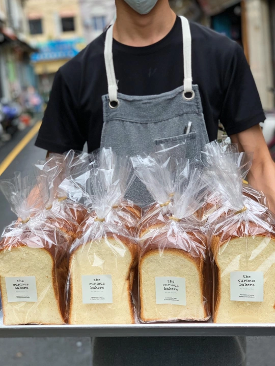 Sharing Plates | Databook Malaysia