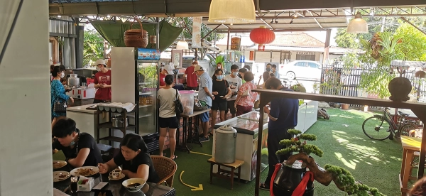 Jade Nyonya Cafe Muar 玉素咖啡馆 | Databook Malaysia