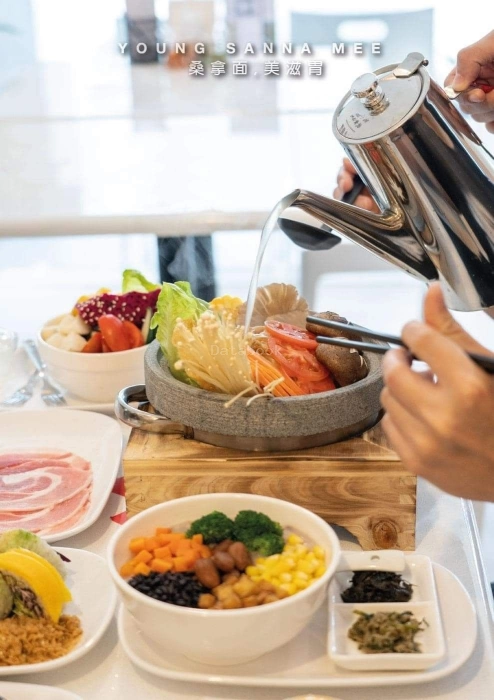 YOUNG Sanna Mee 養桑拿面 - Setapak | Databook Malaysia