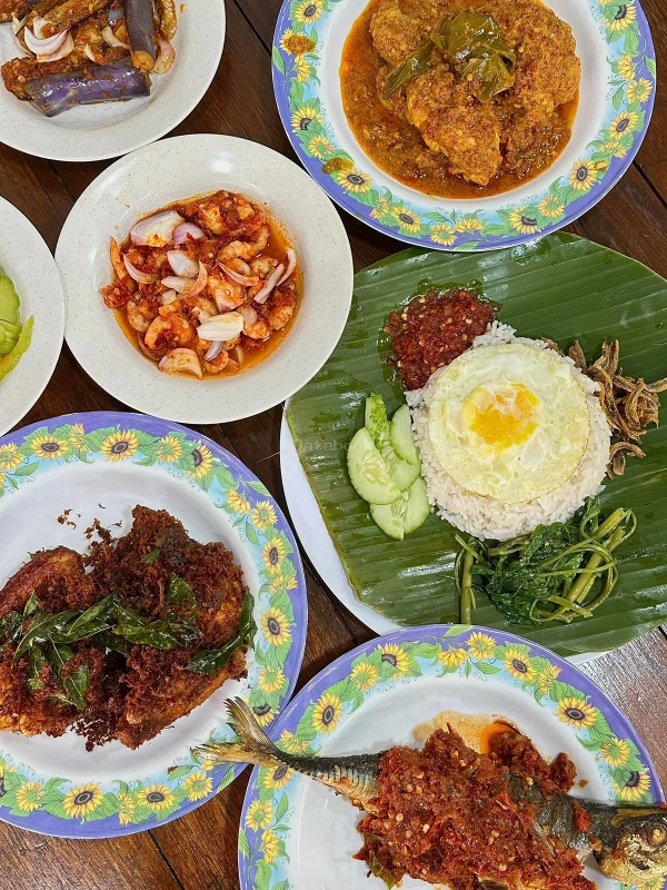 Seroni Cafe | Databook Malaysia