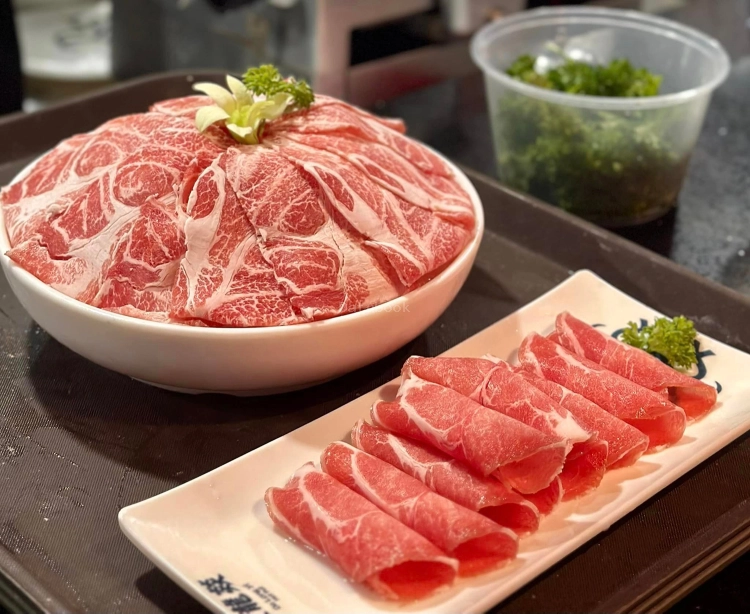 Da Long Yi Hotpot 大龙燚火锅 - Klang | Databook Malaysia