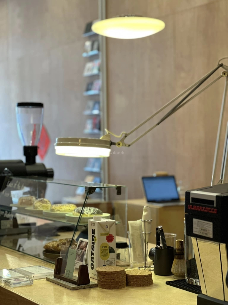 1.12 Coffee 1點12咖啡 | Databook Malaysia