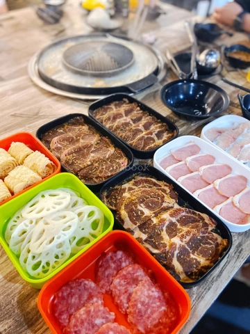 DING JI Mookata 鼎级泰锅香 | Databook Malaysia