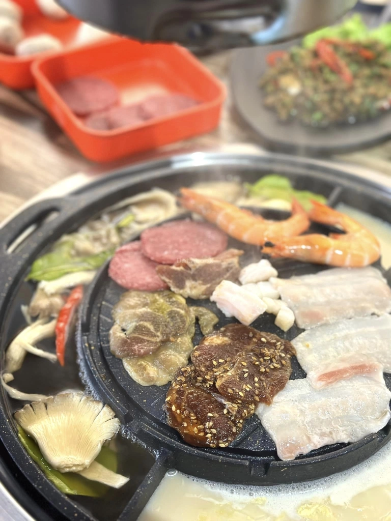 DING JI Mookata 鼎级泰锅香 | Databook Malaysia