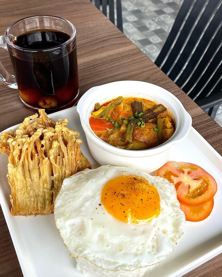 Le Maison Café | Databook Malaysia