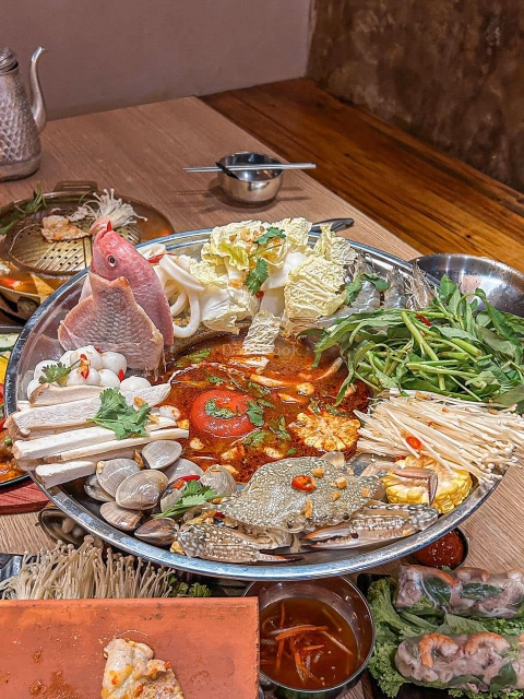 Viet Thai Hotpot & BBQ | Databook Malaysia