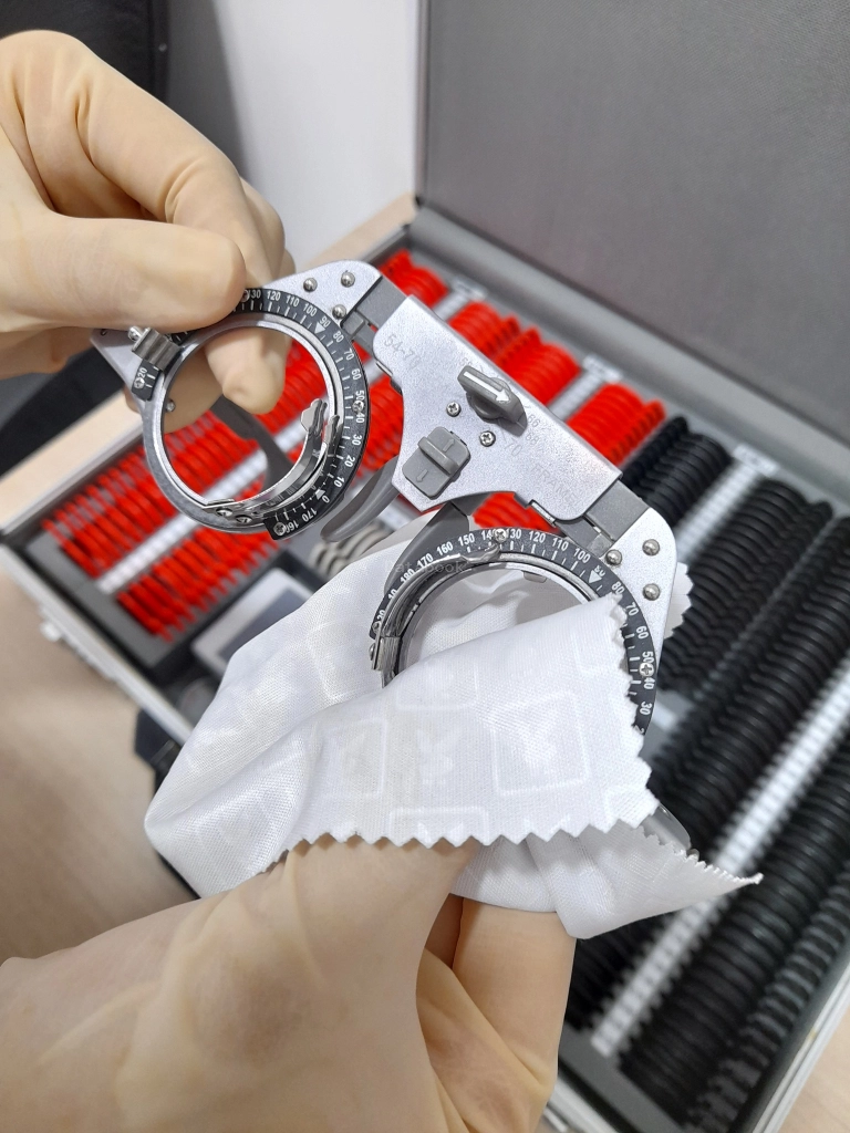 Look Look Optical - Pesta | Databook Malaysia