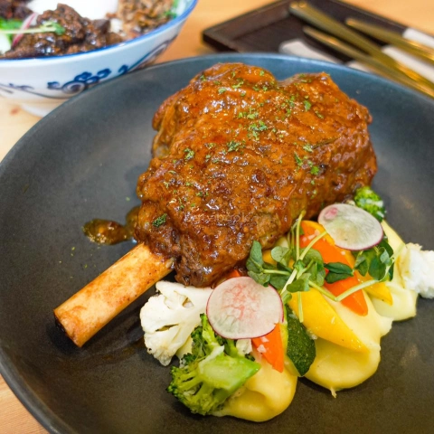 Seven Oaks Bakery Cafe - Eco Botanic | Databook Malaysia