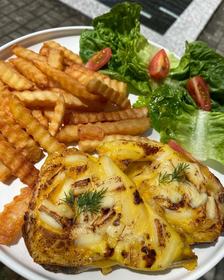 By.sucre | Databook Malaysia