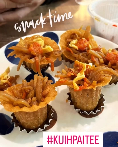 By.sucre | Databook Malaysia