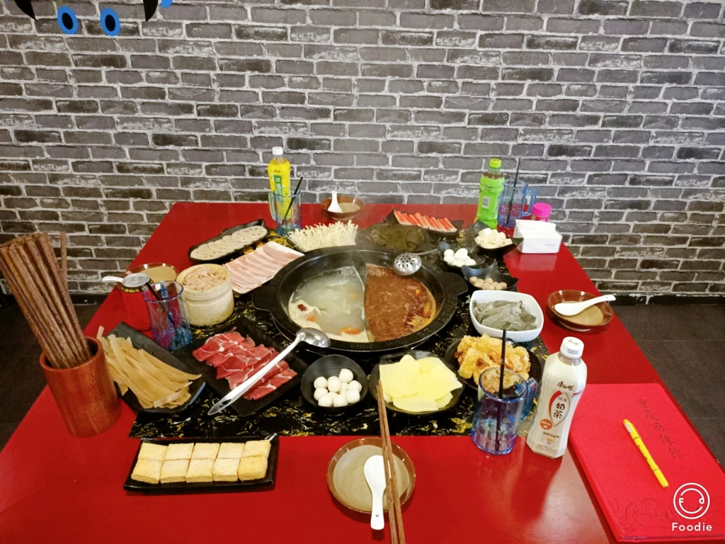 大重庆 Zeo V Cafe | Databook Malaysia