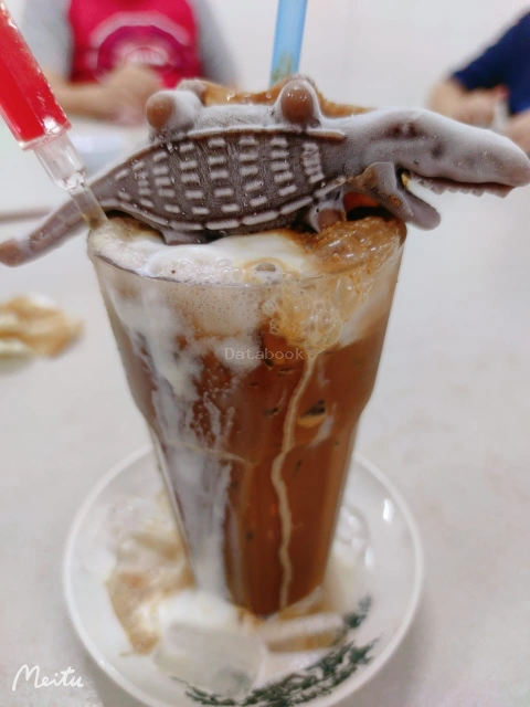 来吃坊美食中心 Lai Chi Fang Kopitiam | Databook Malaysia