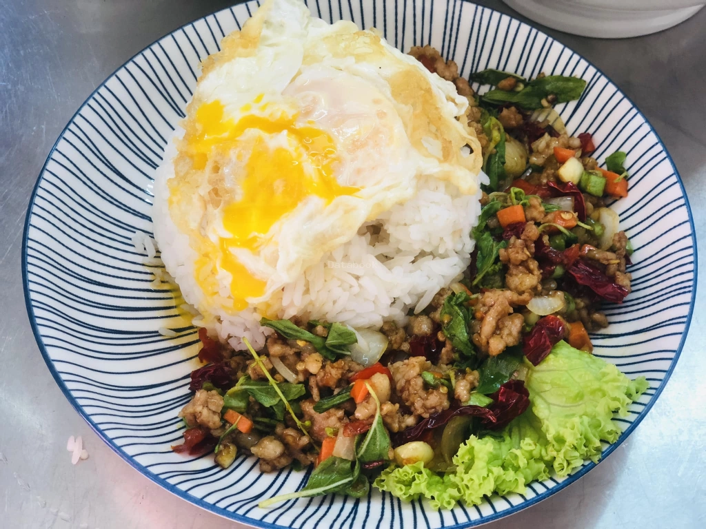 来吃坊美食中心 Lai Chi Fang Kopitiam | Databook Malaysia