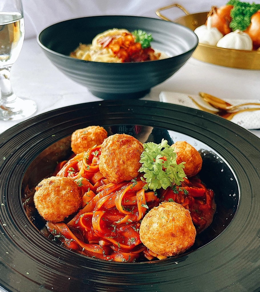 The Greedy Hema | Databook Malaysia