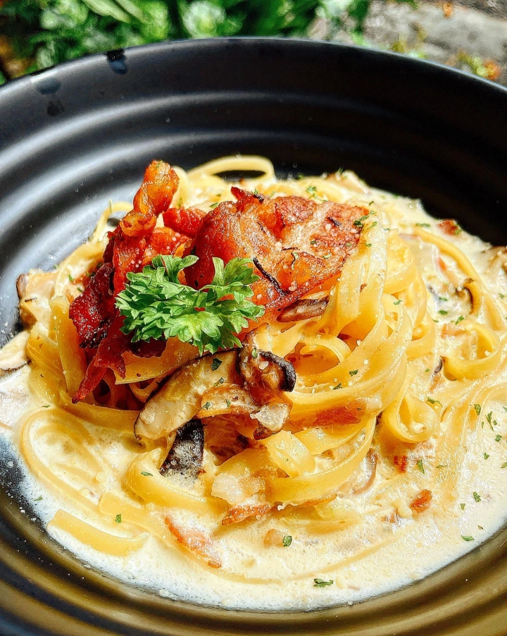 The Greedy Hema | Databook Malaysia