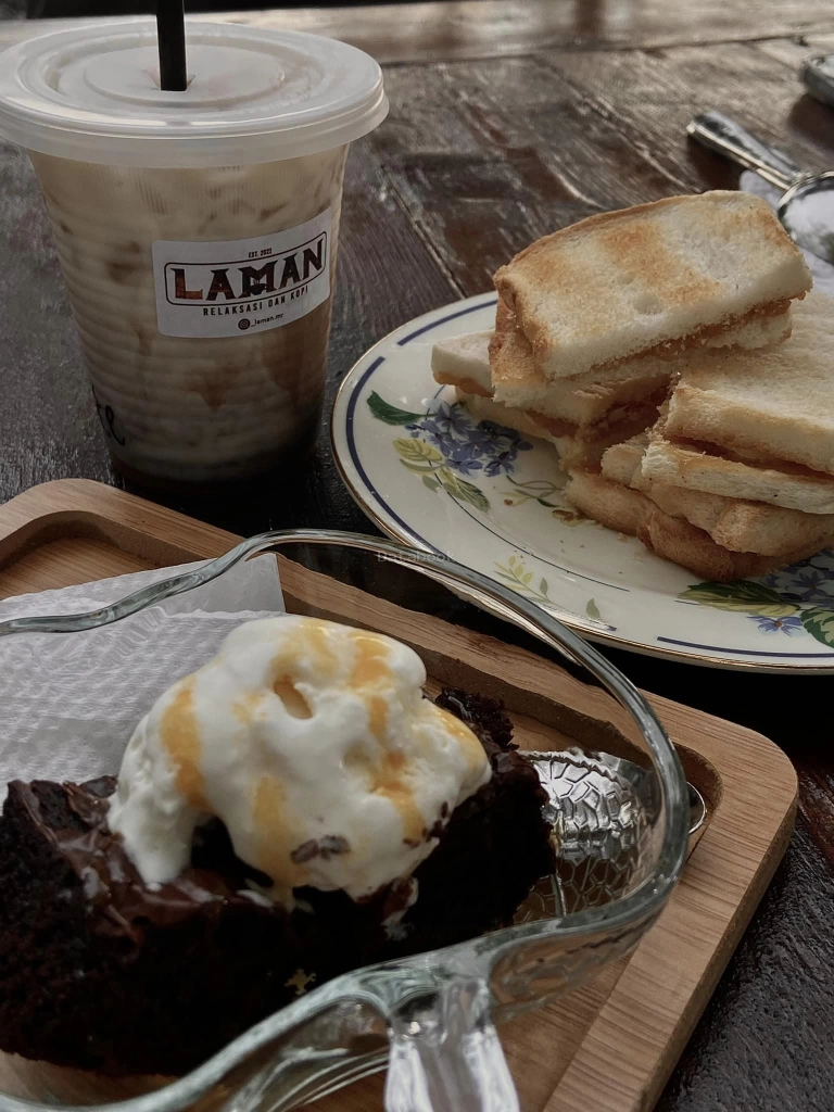 LAMAN - Relaksasi & Kopi | Databook Malaysia