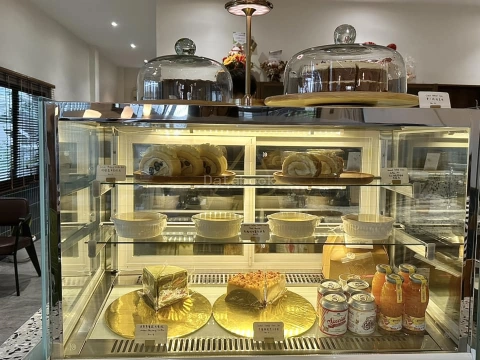 Aoberhang 後尾巷 | Databook Malaysia