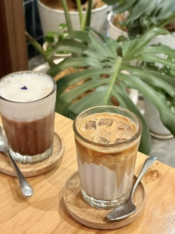 Aoberhang 後尾巷 | Databook Malaysia