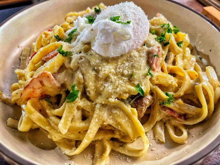 Locahouz | Databook Malaysia