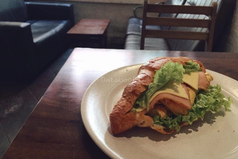 Alley No.5 五號 | Databook Malaysia