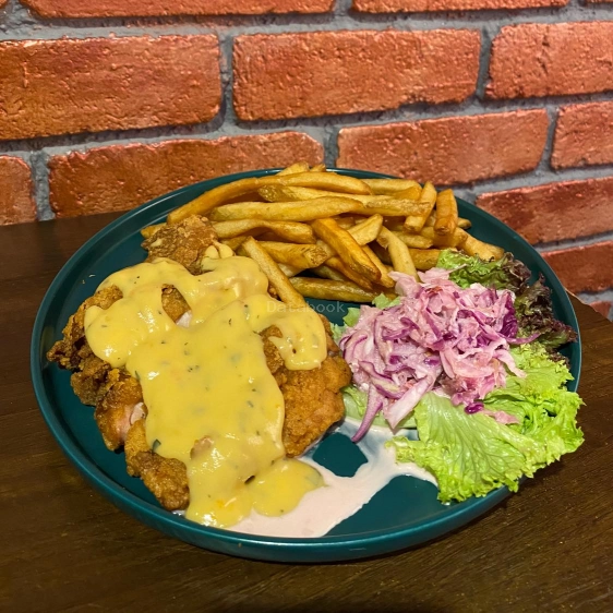 9街 · Ninth Street Live Band Bar | Databook Malaysia