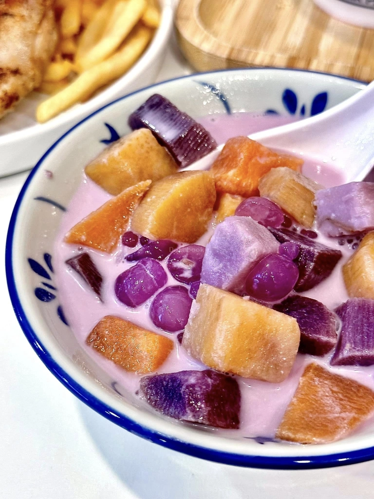 Summer Penguin Ice Shop | Databook Malaysia