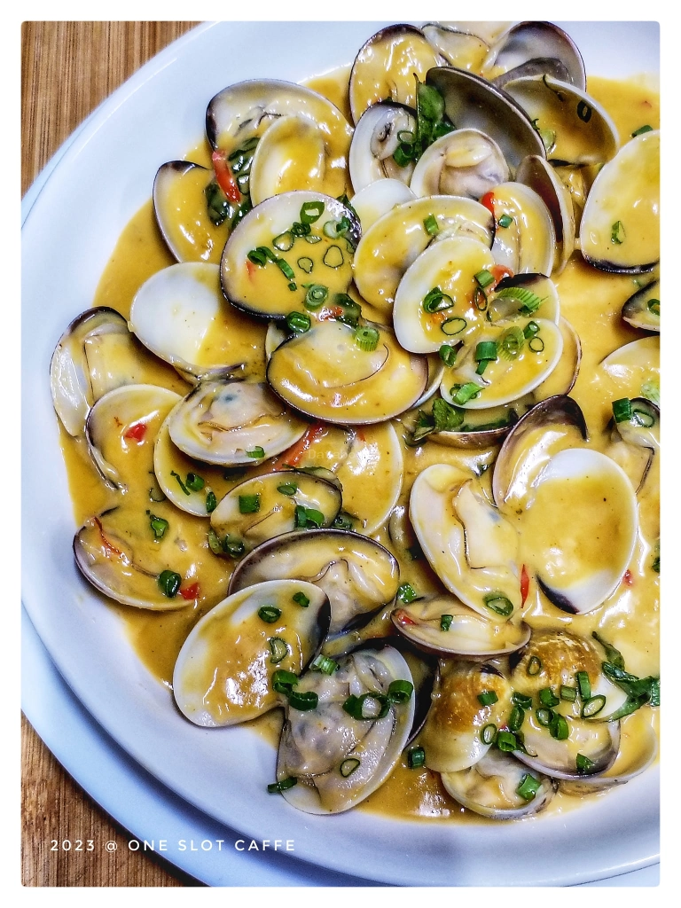 One Slot Caffe 藝閤咖啡 | Databook Malaysia