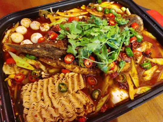 豪龙火锅 HaoLong Steamboat | Databook Malaysia