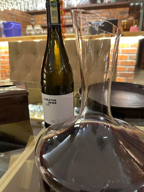 THE ARCH Wine Bar | Databook Malaysia