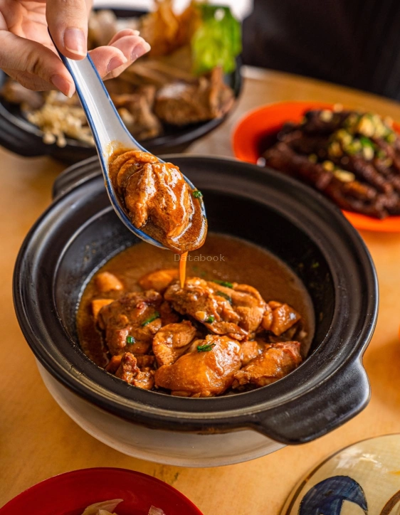 同记肉骨茶 TONG KEE BAK KUT TEH | Databook Malaysia